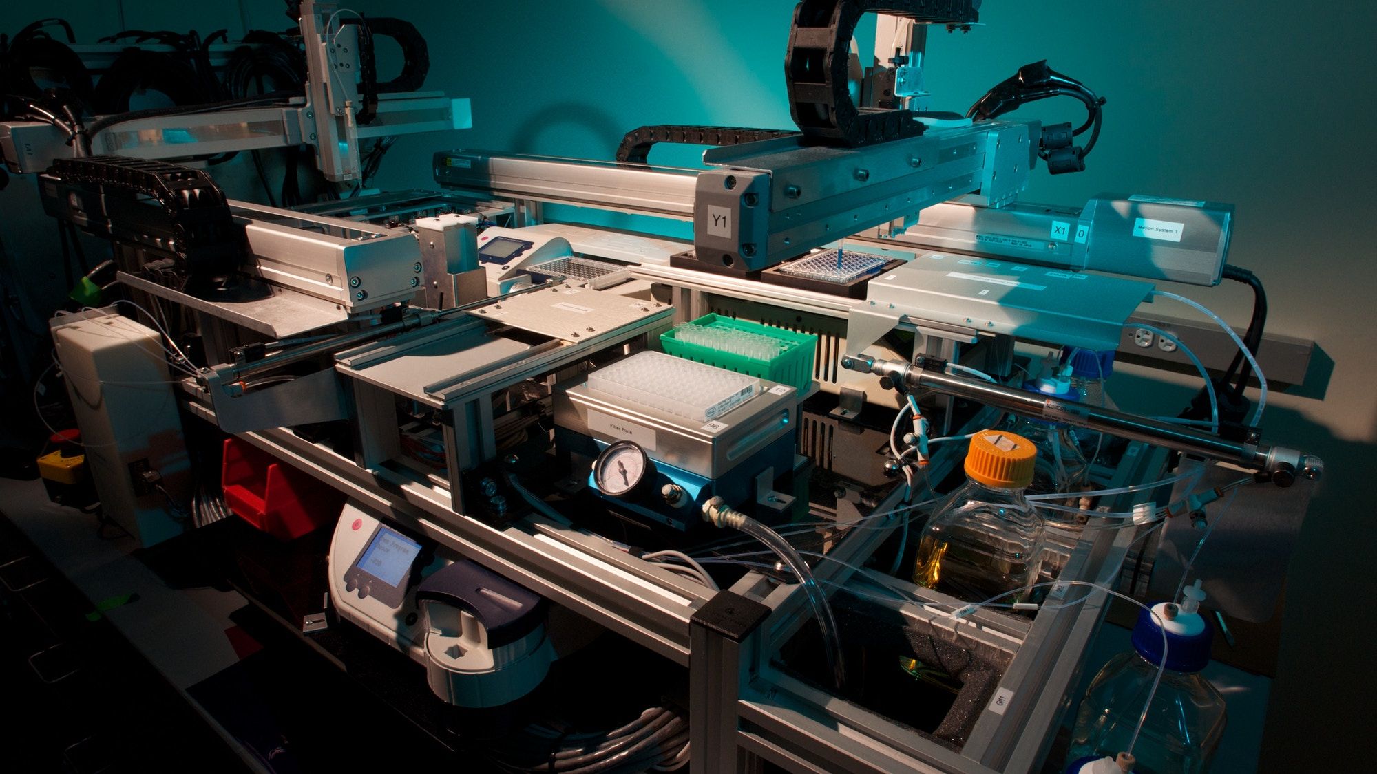Multiplex Automated Genomic Engineering (MAGE)